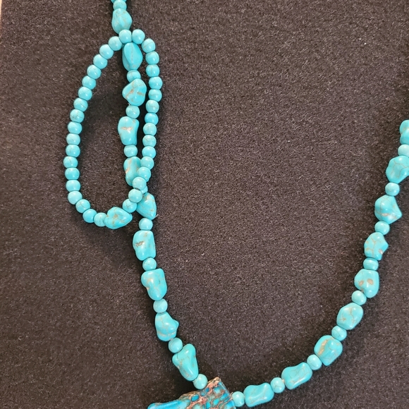 EVERYTHING ABOUT THIS SET IS GORGEOUS!! - Picture 6 of 11